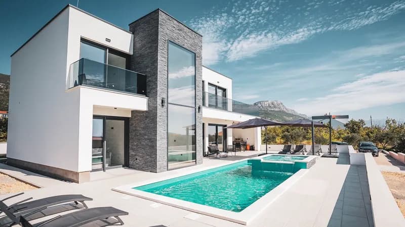 Urla & Güzelbahçe Lüks Konut Piyasası: Güncel Durum, Trendler ve Fırsatlar